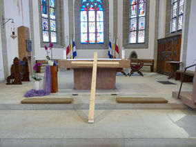 Ökumenischer Kreuzweg von Altenstädt nach Naumburg (© Karl-Franz Thiede)